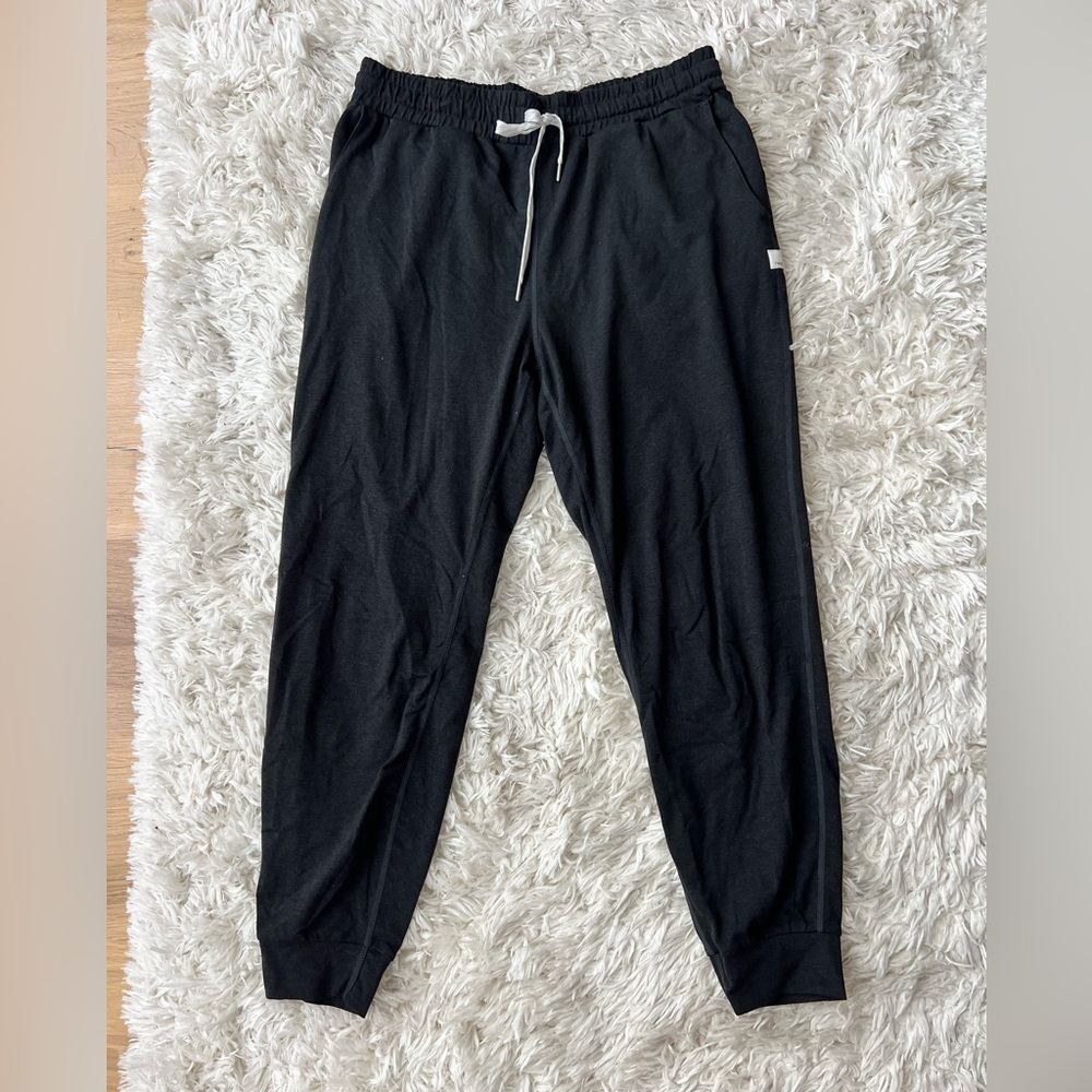Black Vuori Jogger - Size M